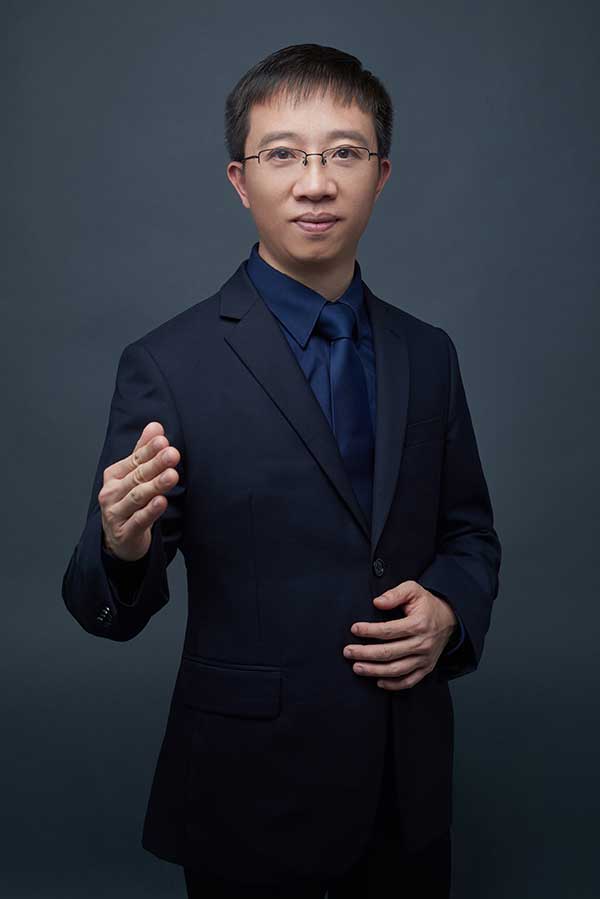 黄国亮老师