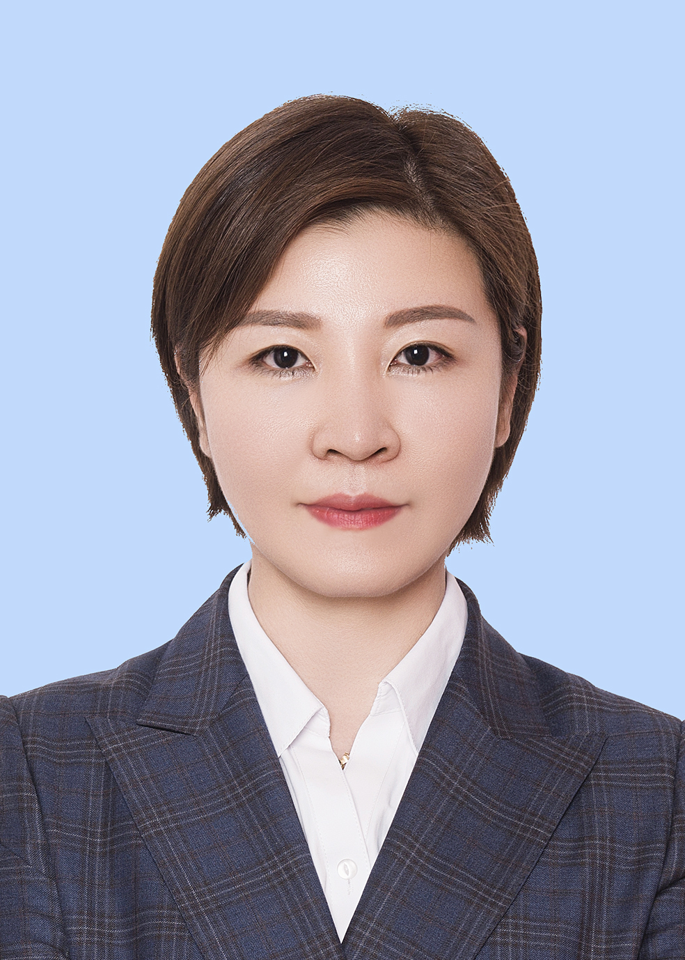 张曦瑶